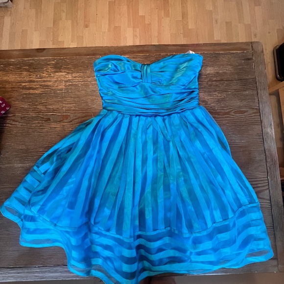 Adorable Bright Blue Betsey Johnson Short Dress - Picture 1 of 2